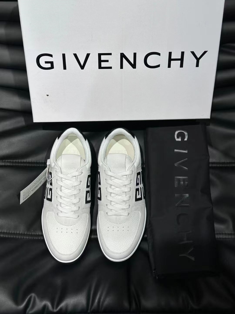 Givenchy Sneakers